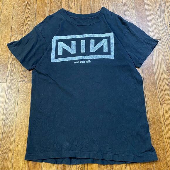 Vintage 90s Nine Inch Nails Euro Rock Band T Shirt L